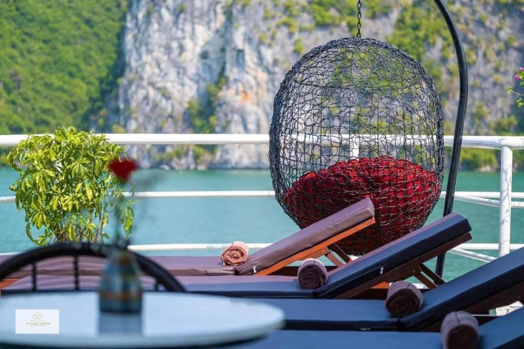 Cat Ba Valentine Hotel Dong Khe Sau Extérieur photo